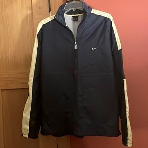 Nike full-zip‎ lined wind jacket; sz L (12-14)